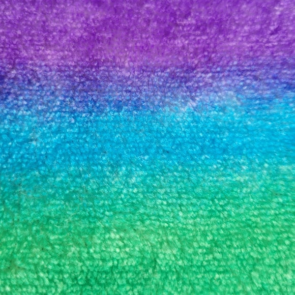 Sequined Mermaid Tail Blanket - Picture 4 of 4